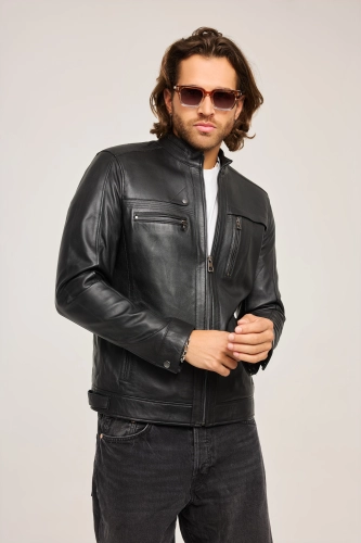 KA516538_GianLuca_Social.jpg
